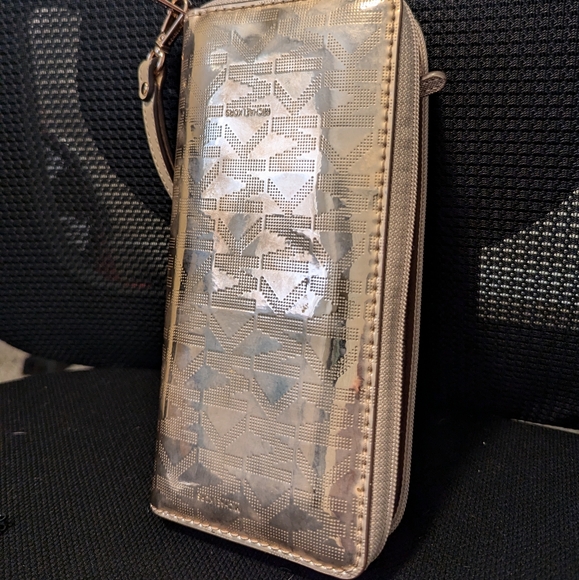 Michael Kors Handbags - Michael Kors Metallic Mirror Gold Jet Set Zip Around Wallet